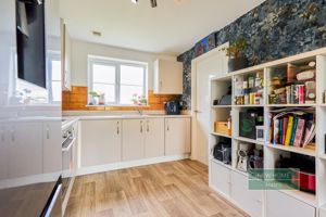 Photo 21- click for photo gallery